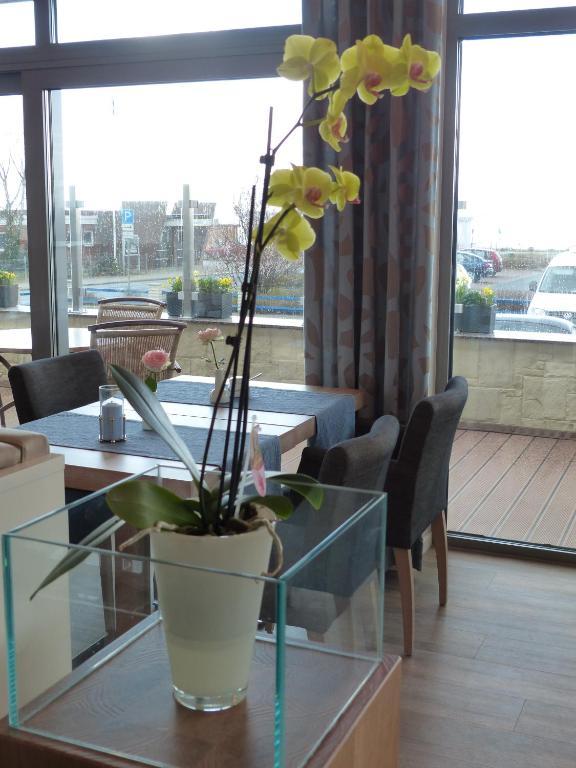 Strand-Hotel Фарель Экстерьер фото